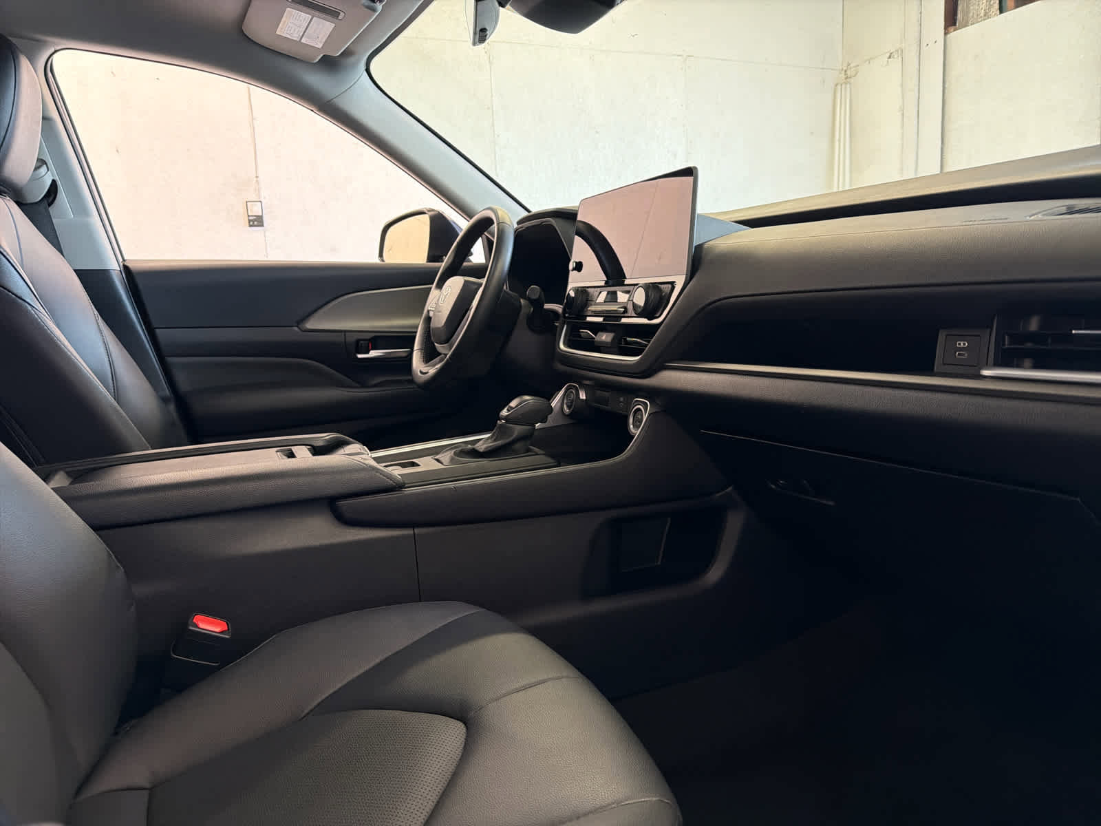 Used 2025 Toyota Grand Highlander FWD image 25