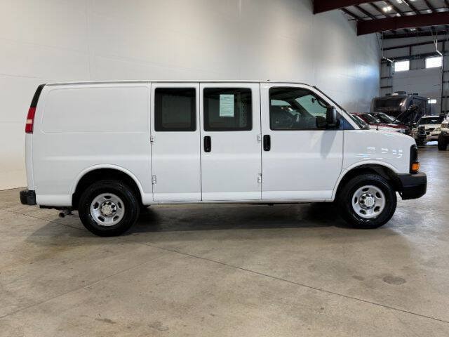 Used 2012 Chevrolet Express 2500 w/ Cold Climate Package RWD image 7