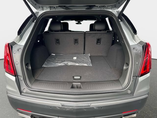 New 2026 Cadillac XT5 Luxury w/ LPO, Floor Liner Package AWD/4WD image 5