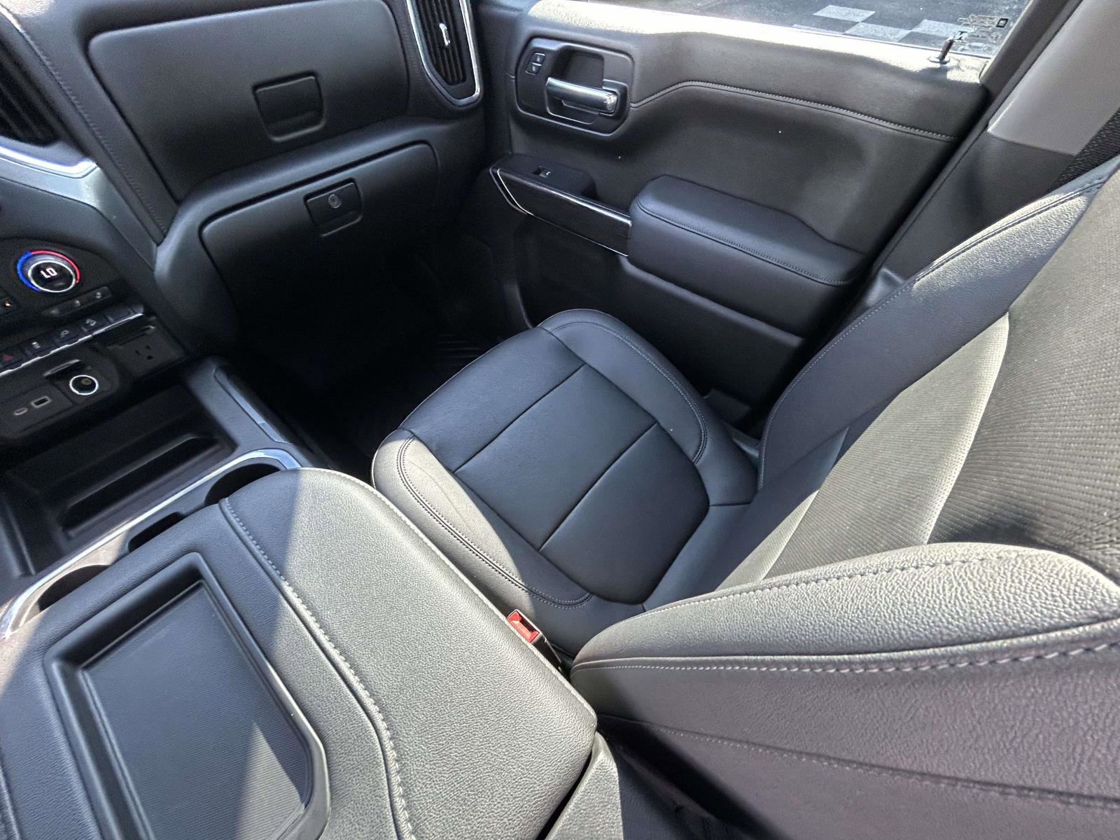 Used 2021 Chevrolet Silverado 1500 LTZ AWD/4WD image 14
