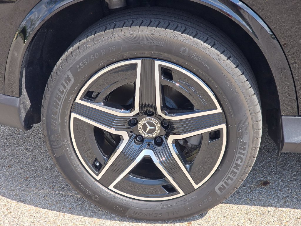 Certified 2026 Mercedes-Benz GLC 300 4MATIC image 13