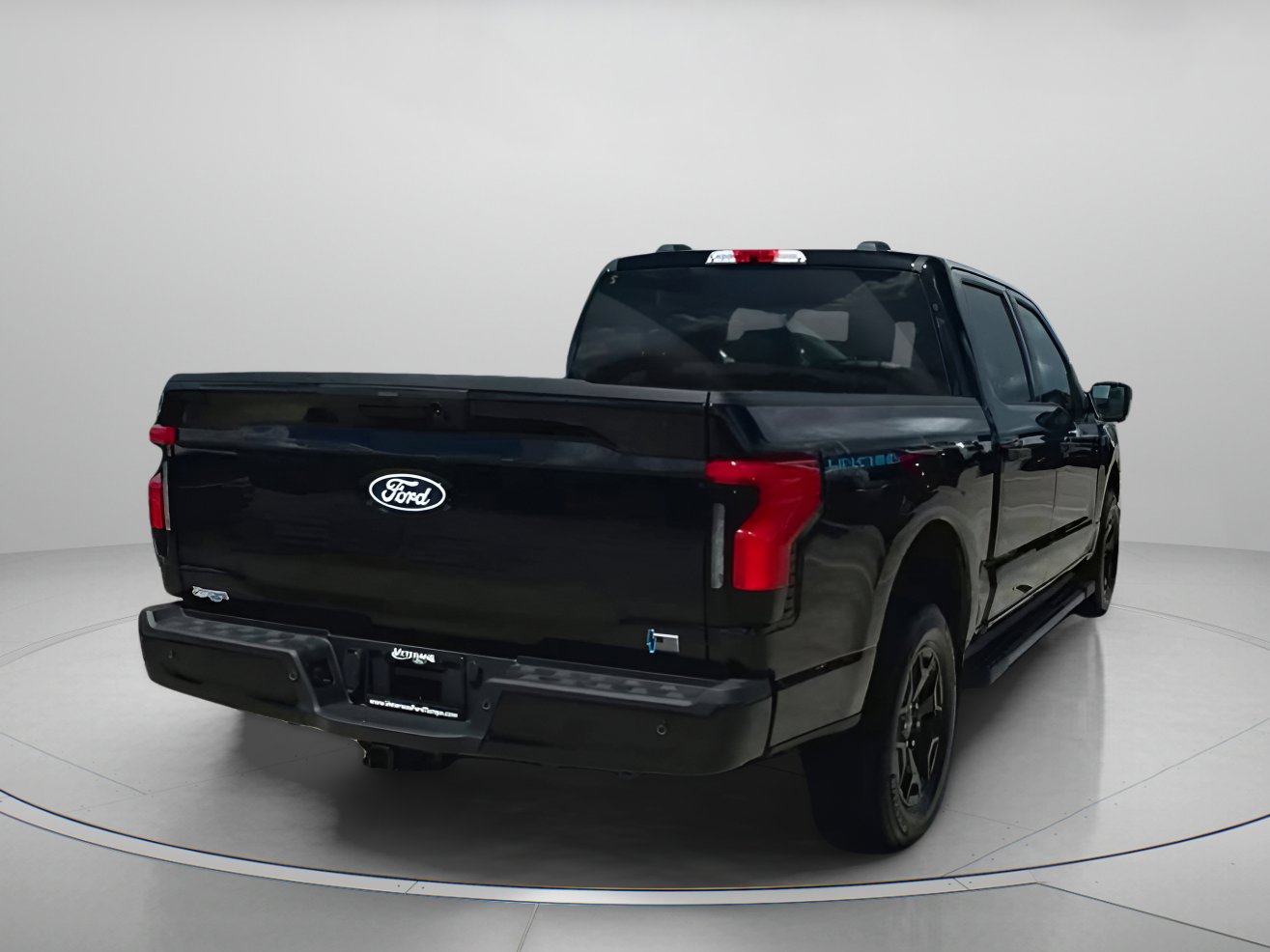 Used 2025 Ford F150 Lightning XLT image 27