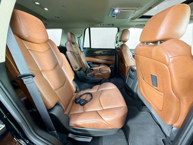 Used 2017 Cadillac Escalade Premium Luxury AWD/4WD image 31