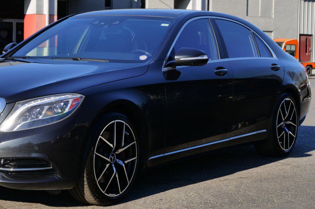 Used 2017 Mercedes-Benz S 550 4MATIC Sedan image 39