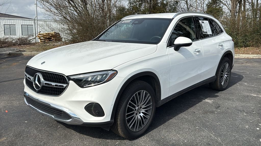 Certified 2025 Mercedes-Benz GLC 300 image 8