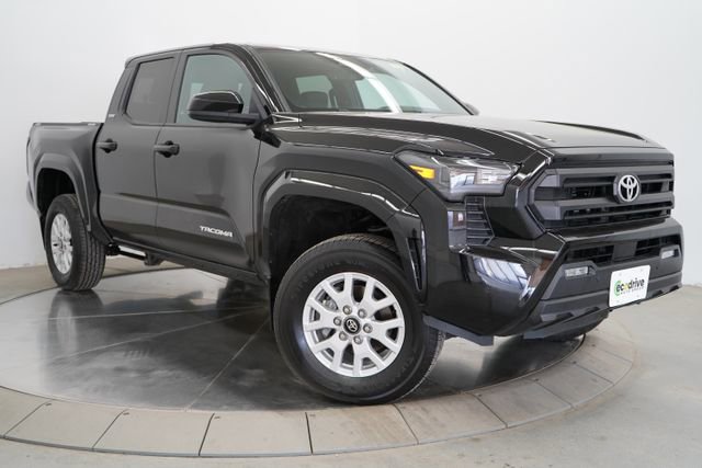 Used 2024 Toyota Tacoma SR5 image 3
