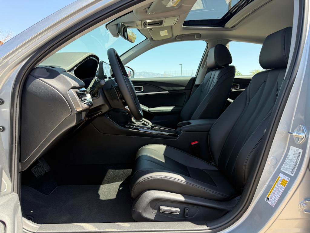 New 2025 Acura Integra image 3