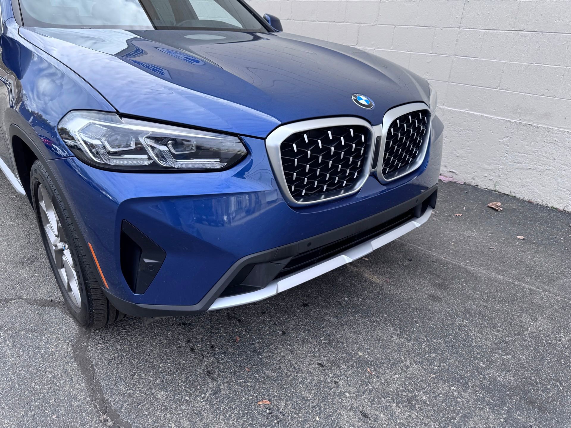Used 2023 BMW X4 xDrive30i image 6