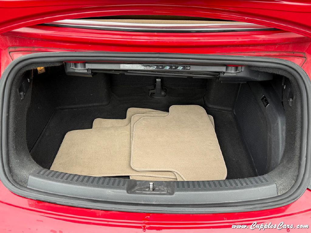 Used 2013 Volkswagen Beetle 2.0T image 8