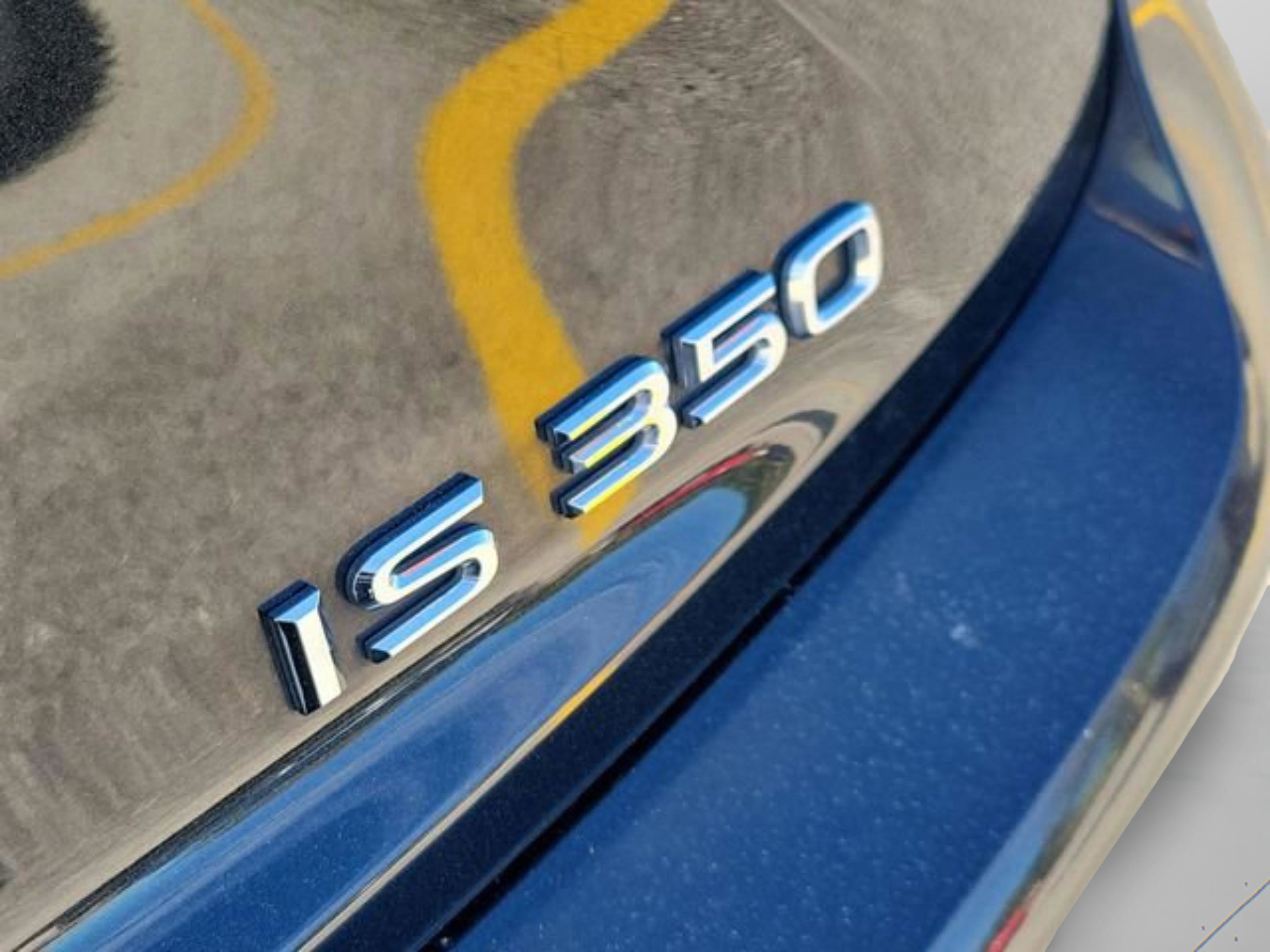 Used 2020 Lexus IS 350 F Sport w/ F Sport Package RWD image 7