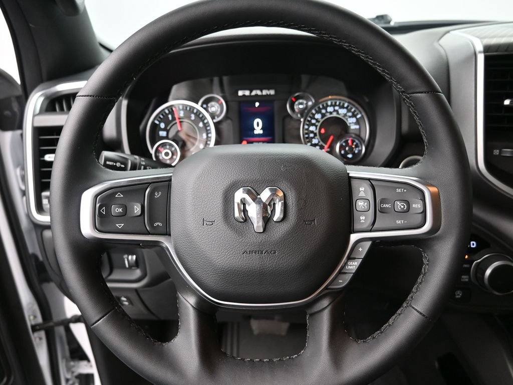 Used 2025 RAM 1500 Big Horn AWD/4WD image 15