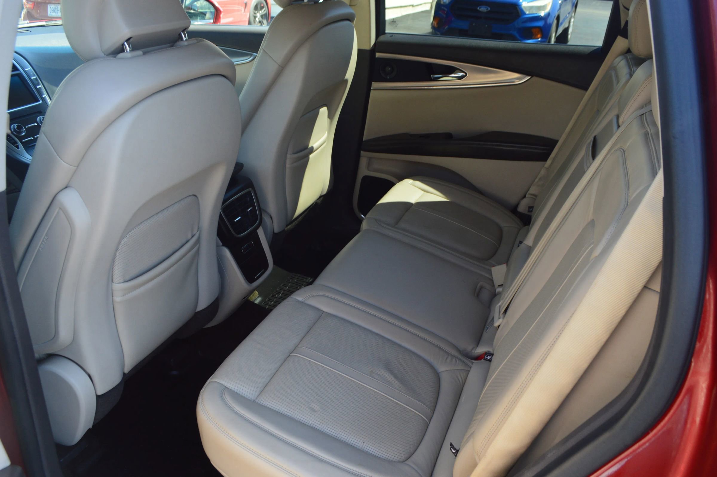 Used 2016 Lincoln MKX Reserve w/ Technology Package image 19