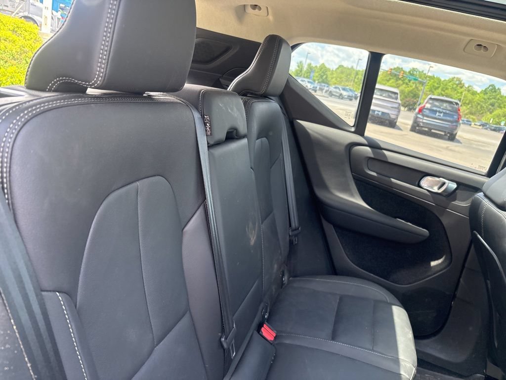 Certified 2024 Volvo XC40 B5 Ultimate w/ Protection Package Premier AWD/4WD image 34