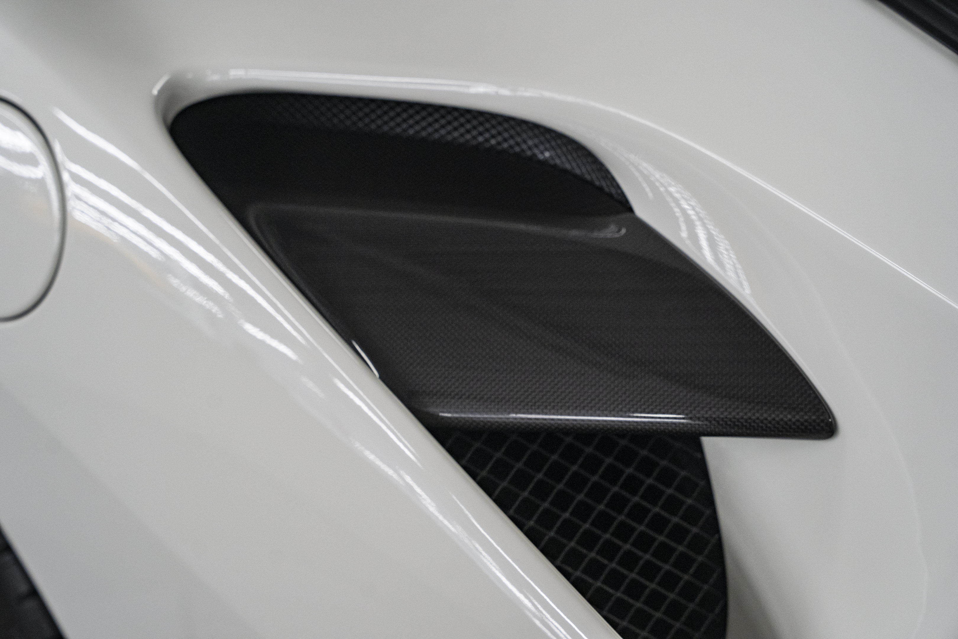 Used 2018 Ferrari 488 GTB RWD image 11