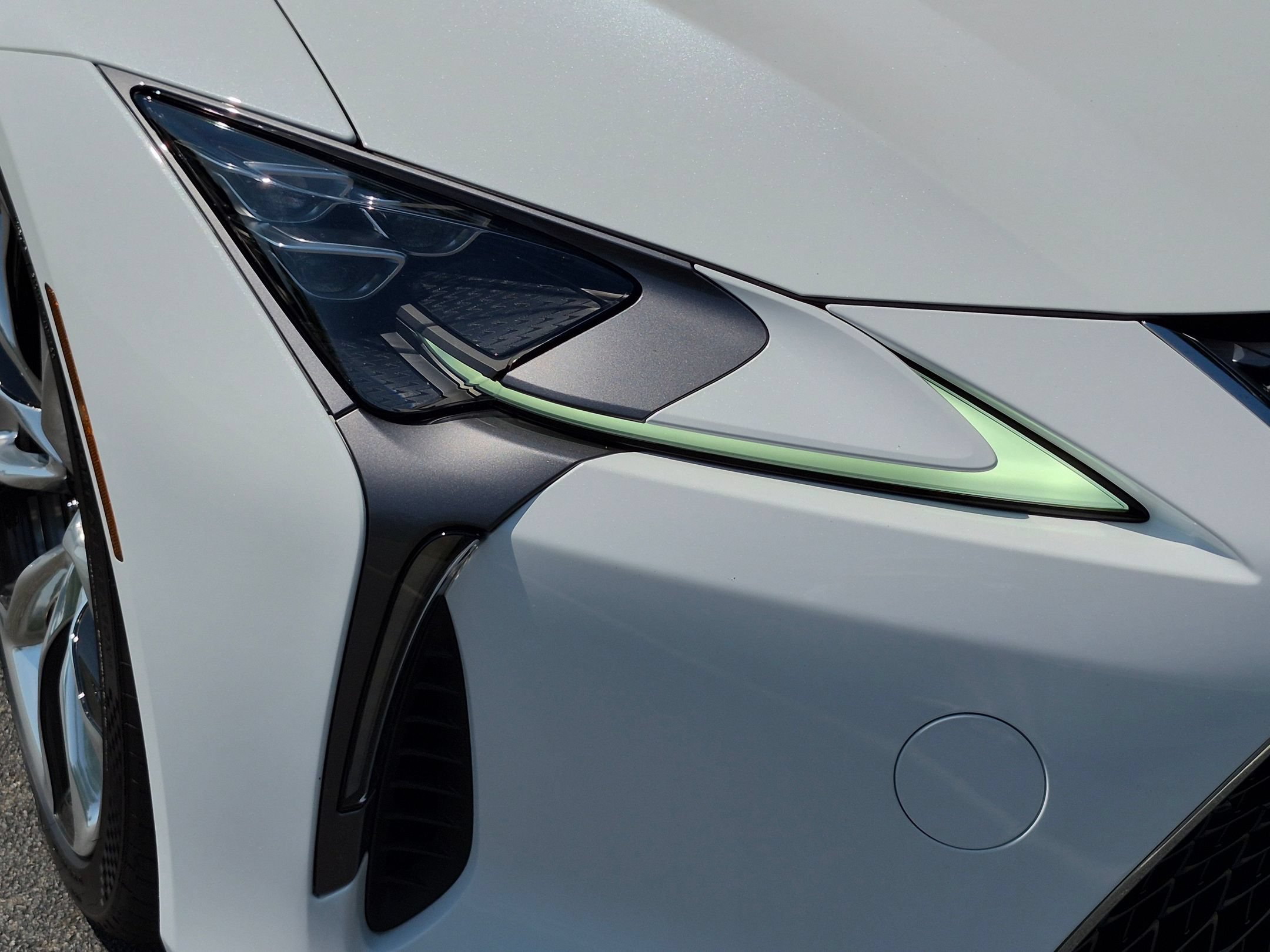 Used 2023 Lexus LC 500 Coupe w/ Dynamic Handling Package RWD image 32
