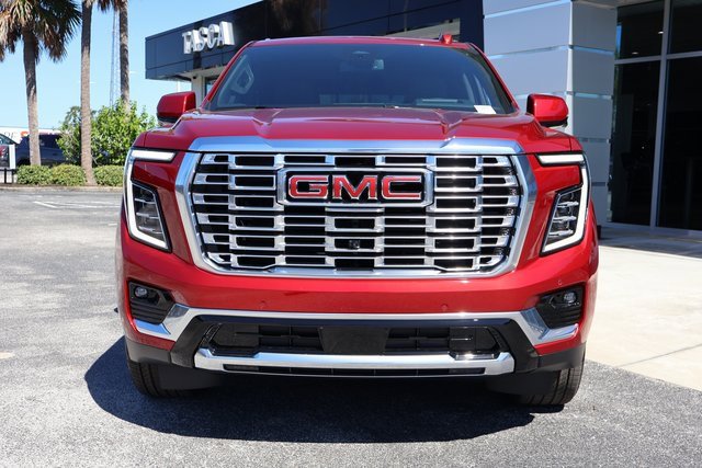 New 2026 GMC Yukon Denali w/ Sun & Power Step Package image 3
