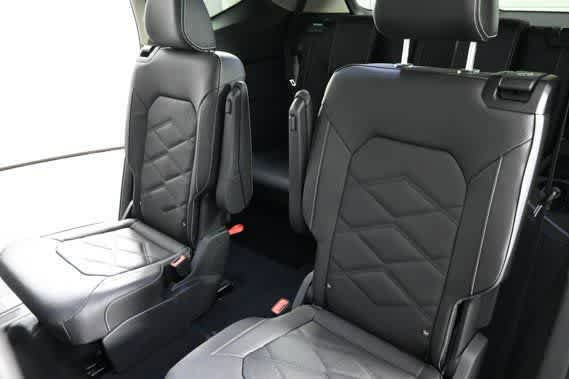New 2026 Volkswagen Atlas SE FWD image 24