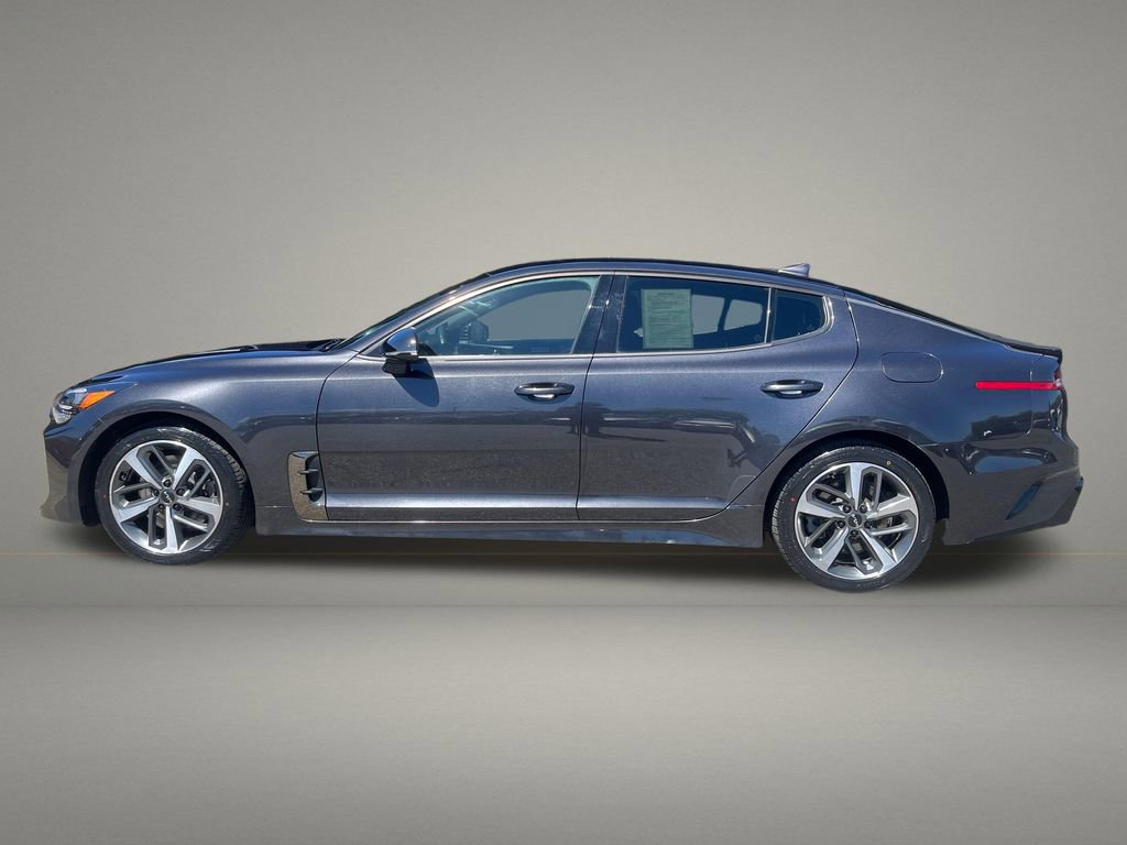 Used 2022 Kia Stinger GT-Line AWD/4WD image 2
