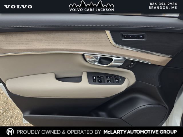 New 2025 Volvo XC90 T8 Core image 14