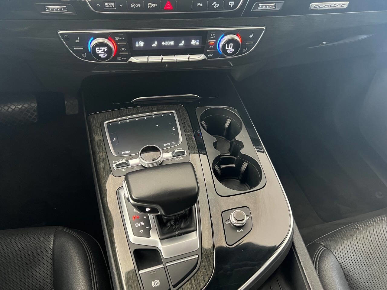 Used 2017 Audi Q7 3.0T Premium Plus w/ Premium Plus Package AWD/4WD image 17