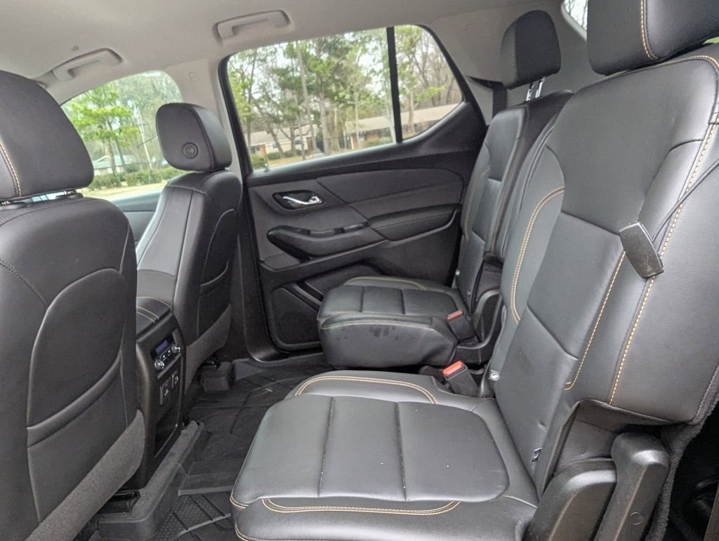 Used 2020 Chevrolet Traverse RS image 20