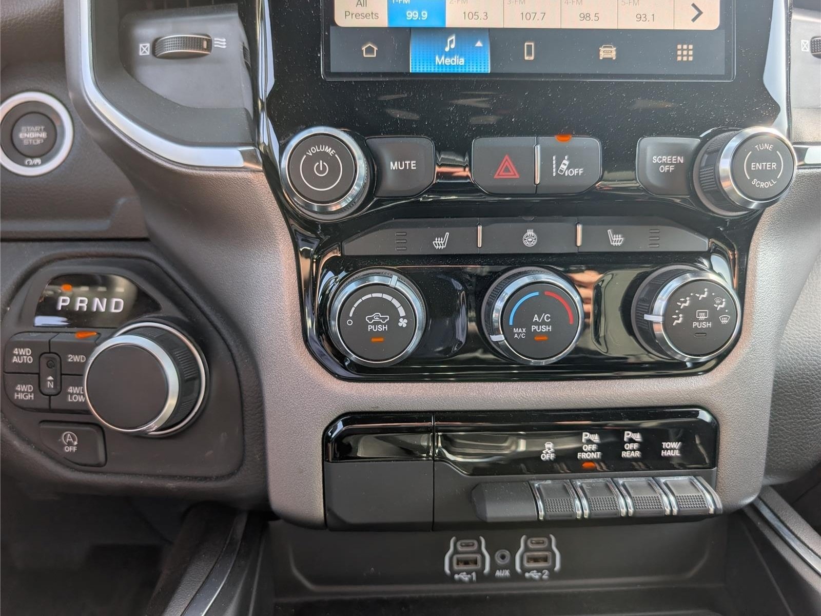 Used 2025 RAM 1500 Big Horn AWD/4WD image 25