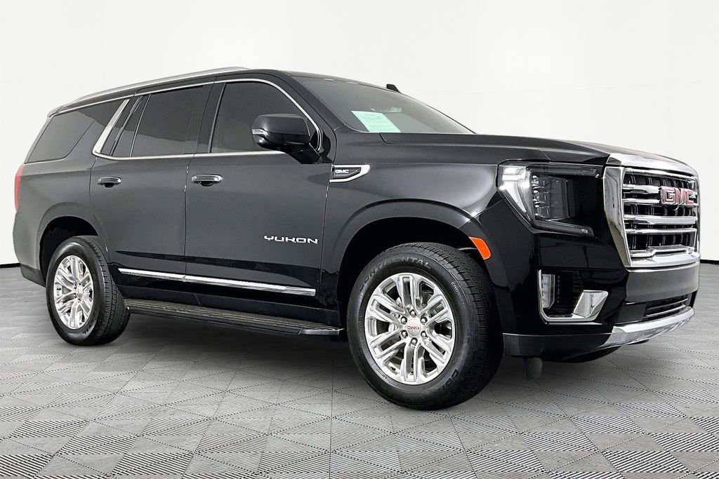 Used 2024 GMC Yukon SLT w/ SLT Luxury Package RWD image 3