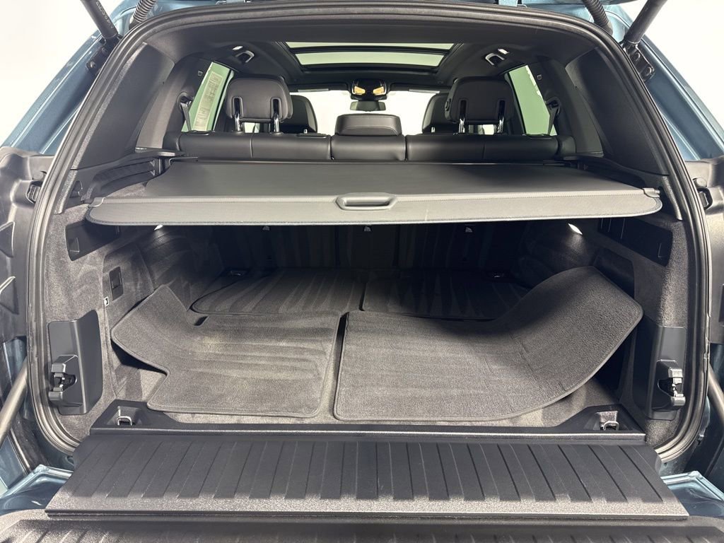 Certified 2025 BMW X5 xDrive40i w/ Climate Comfort Package image 8