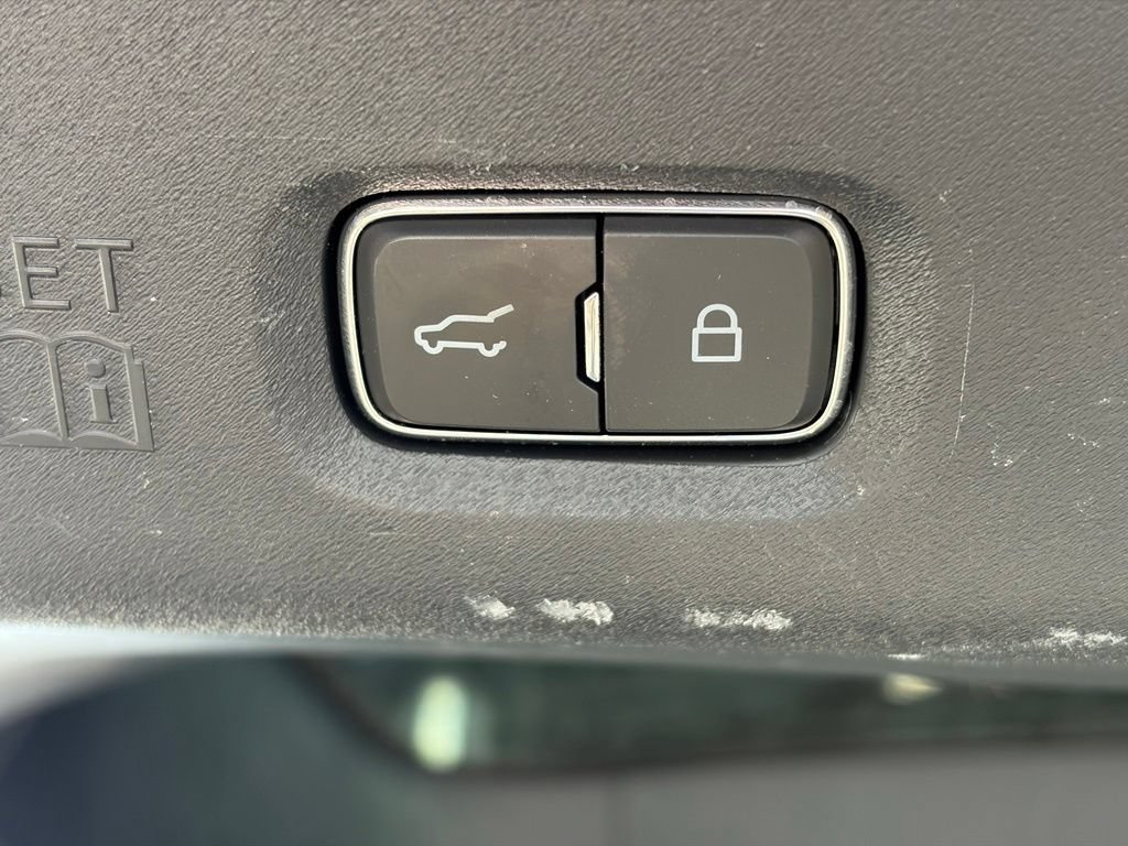 Used 2025 Ford Expedition Platinum AWD/4WD image 15