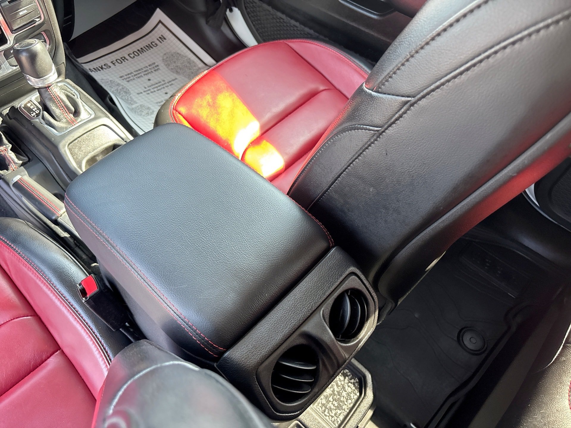 Used 2023 Jeep Wrangler Unlimited Rubicon 4xe AWD/4WD image 23