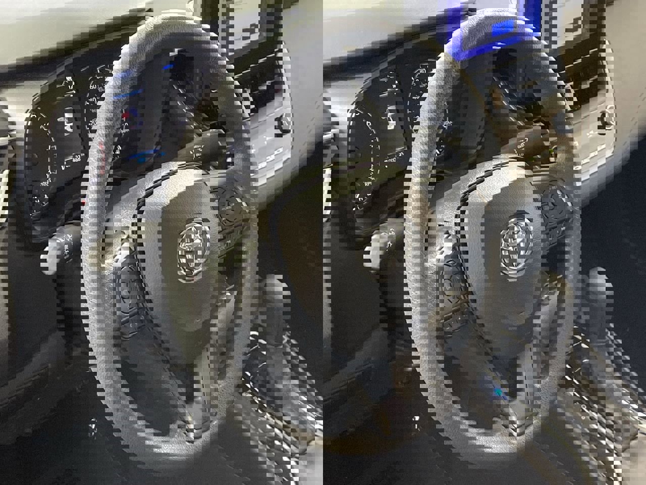 Used 2024 Toyota Corolla LE image 13