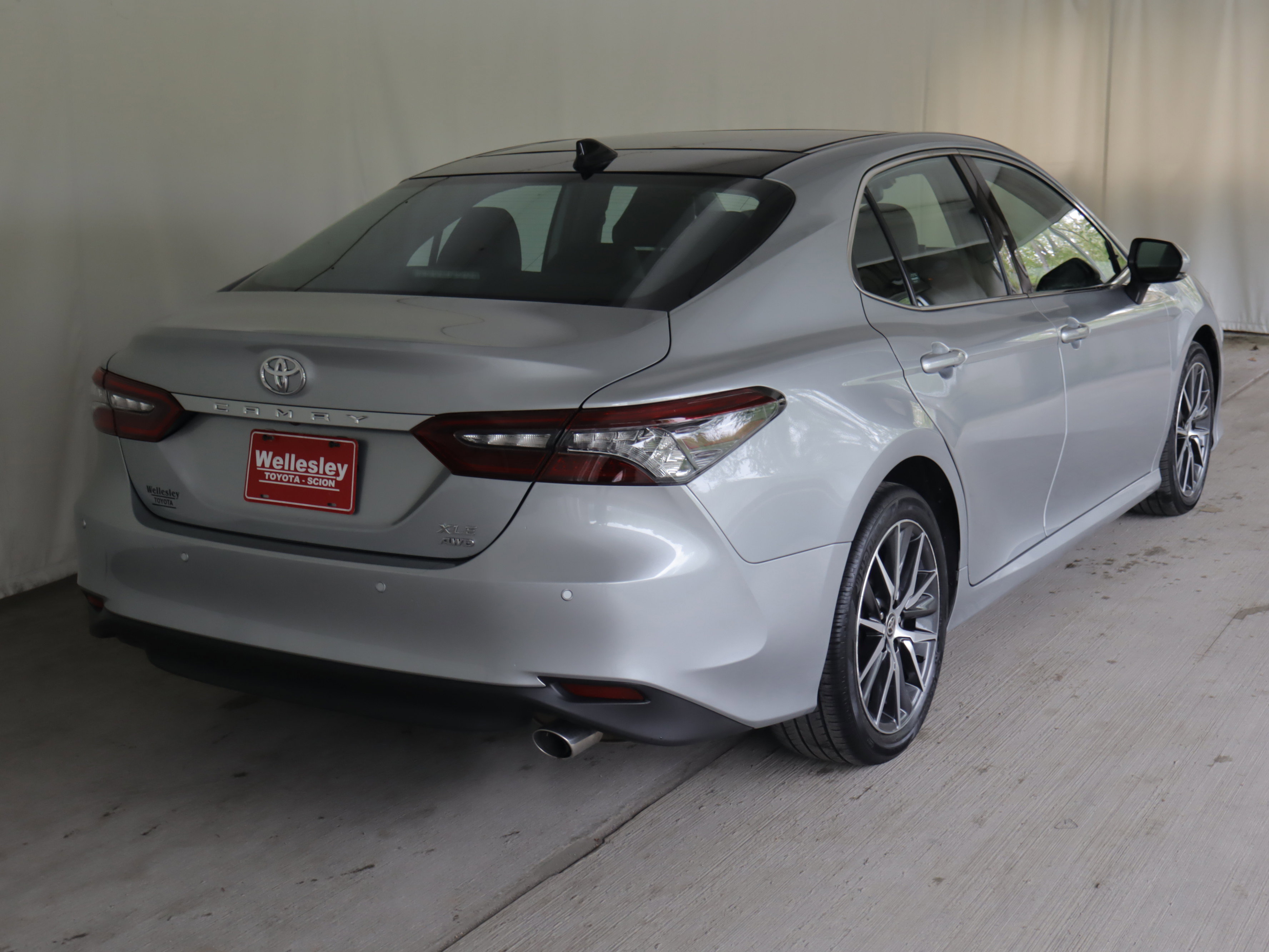 Used 2023 Toyota Camry XLE w/ Navigation Package AWD/4WD image 8