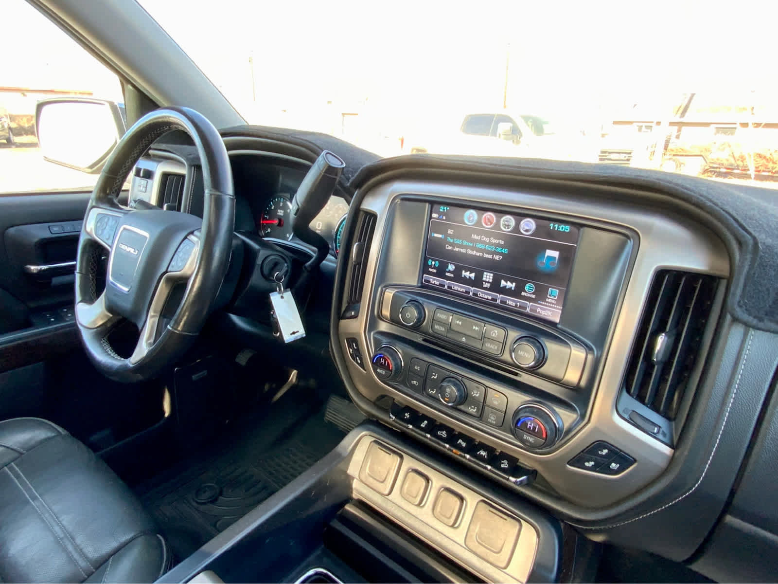 Used 2018 GMC Sierra 1500 Denali image 44