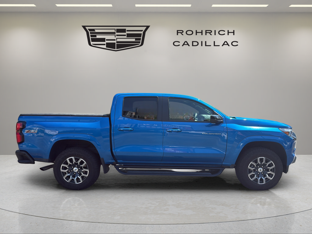 Used 2023 Chevrolet Colorado Z71 w/ Z71 Convenience Package 2 AWD/4WD image 4