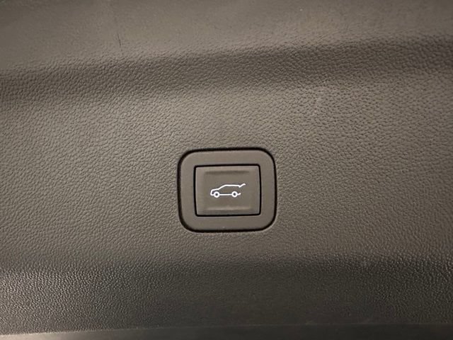New 2026 GMC Yukon XL AT4 w/ AT4 Premium Plus Package AWD/4WD image 30