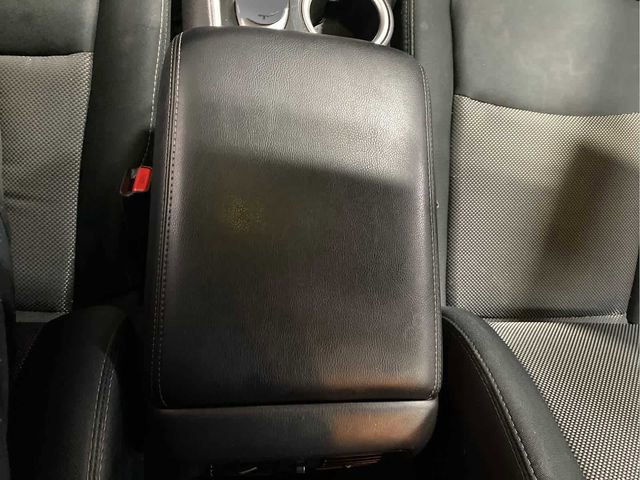 Used 2018 Nissan Pathfinder S image 16