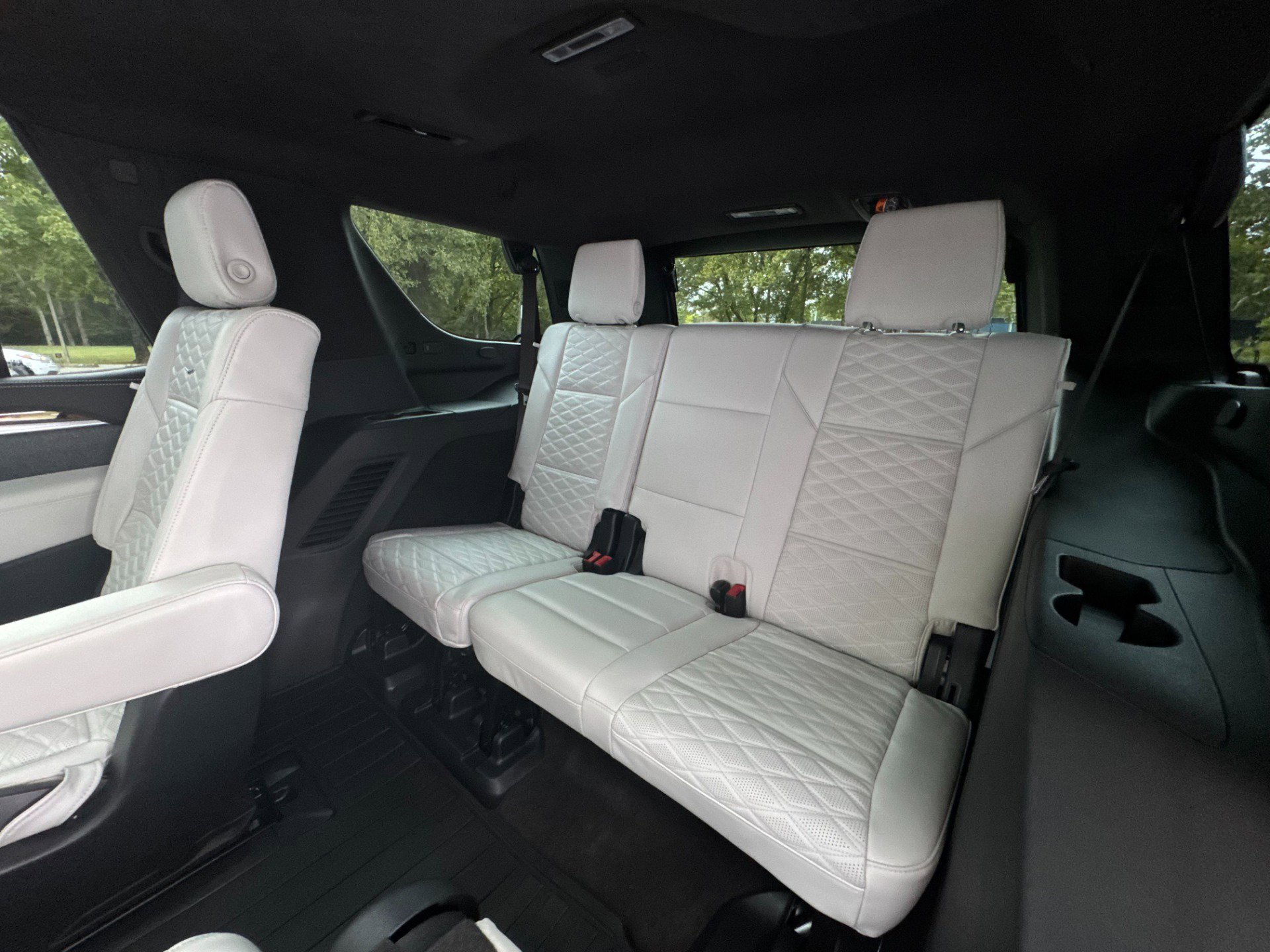 Used 2025 Cadillac Escalade Premium Luxury Platinum image 61