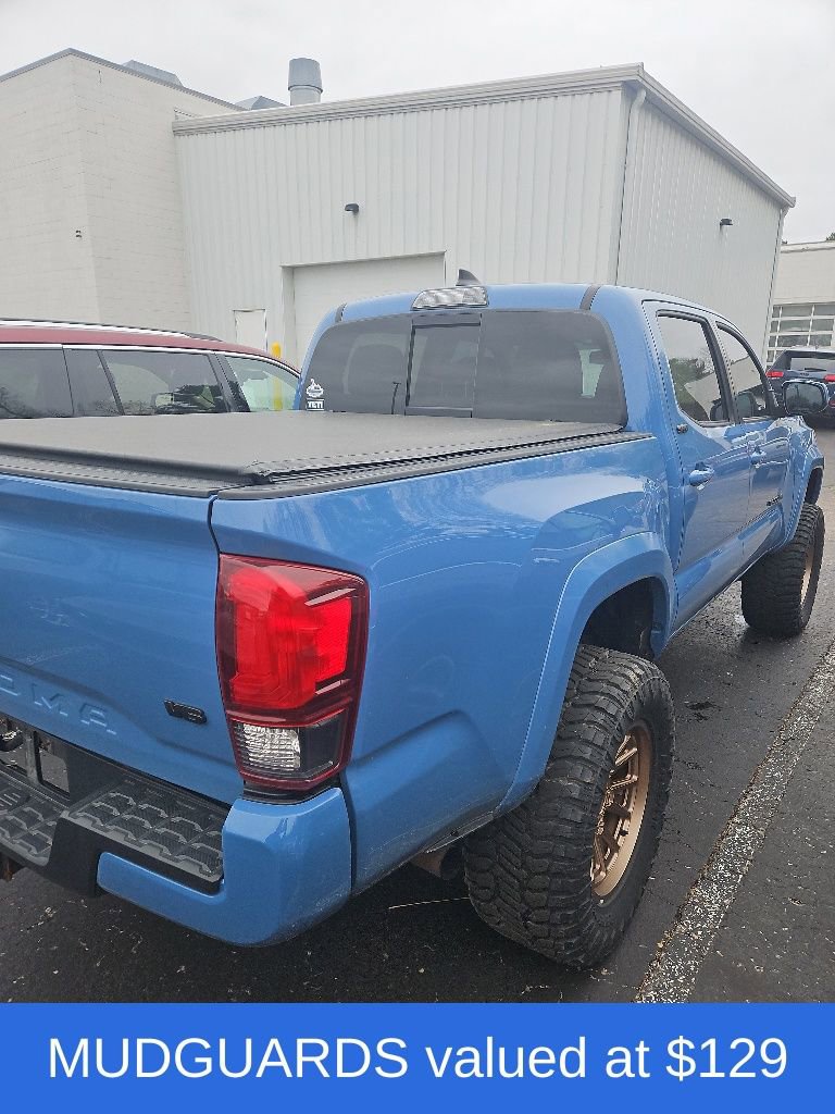 Used 2019 Toyota Tacoma SR5 AWD/4WD image 3