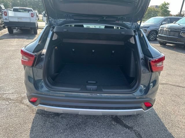 New 2026 Chevrolet Trax LT FWD image 28
