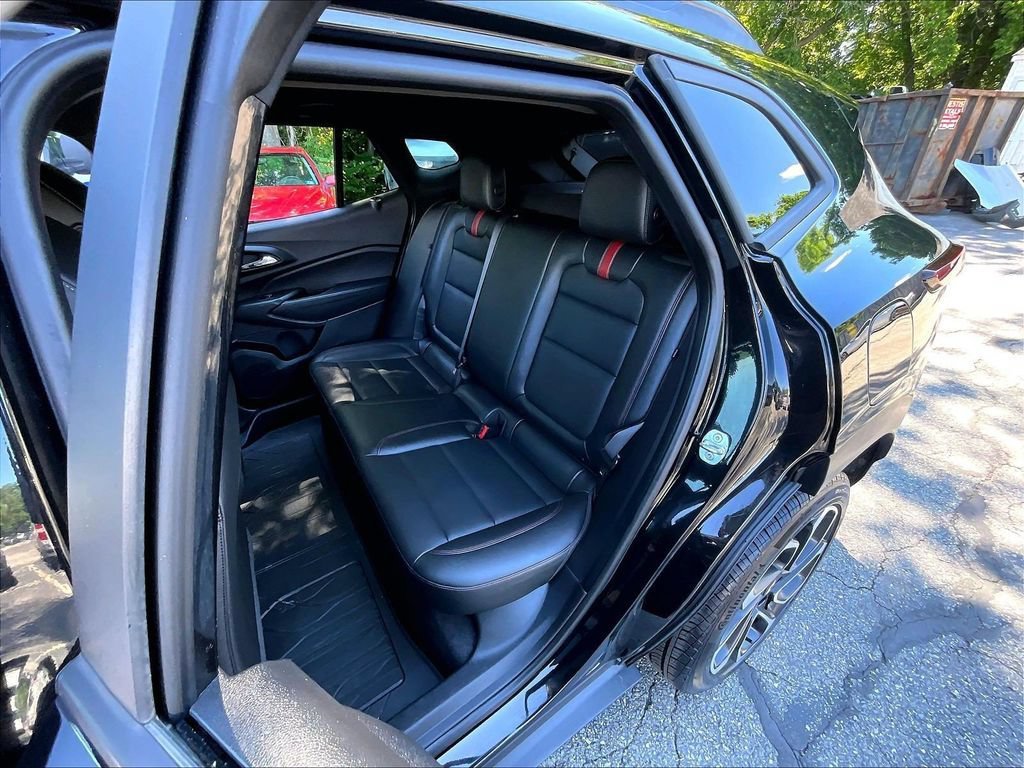 Used 2024 Chevrolet Trax RS FWD image 14