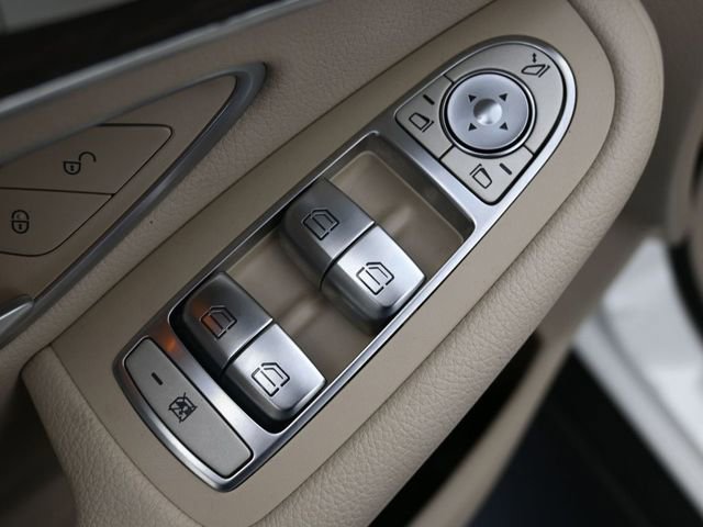 Used 2021 Mercedes-Benz GLC 300 image 13