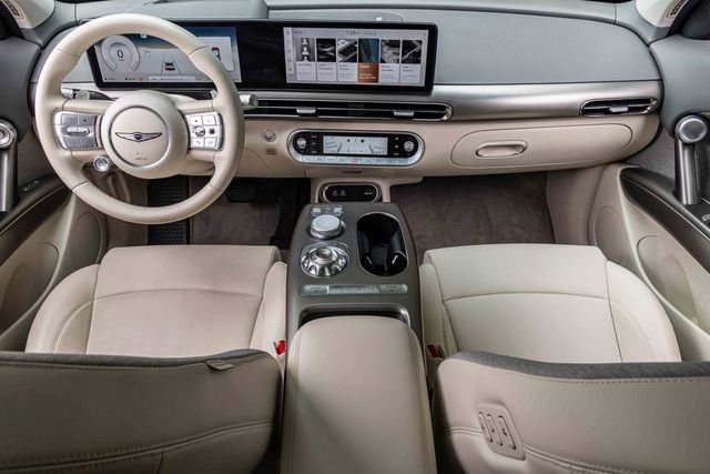 Used 2024 Genesis GV60 RWD image 23