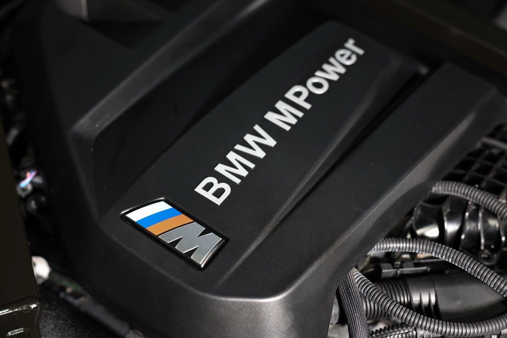 Used 2021 BMW M4 Competition w/ M Carbon Exterior Package image 27