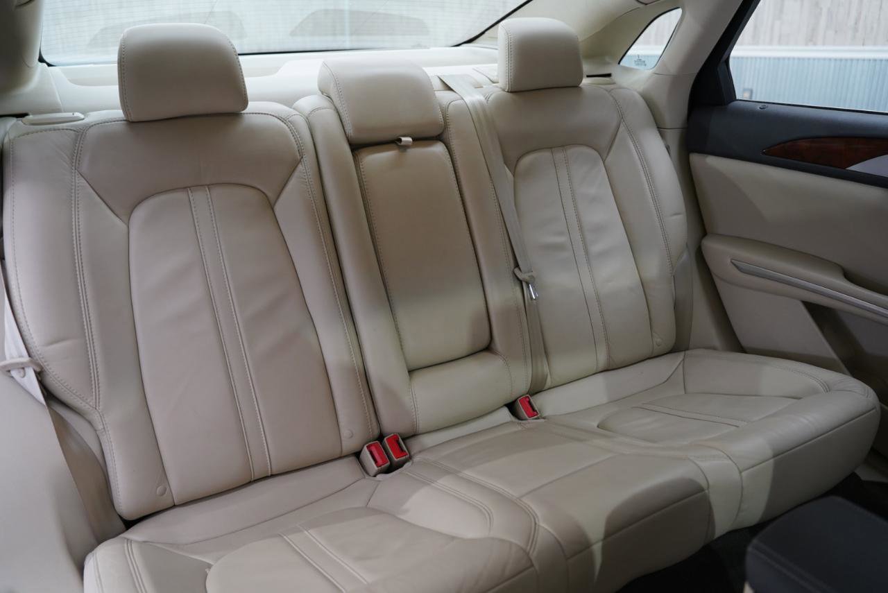 Used 2013 Lincoln MKZ FWD image 33