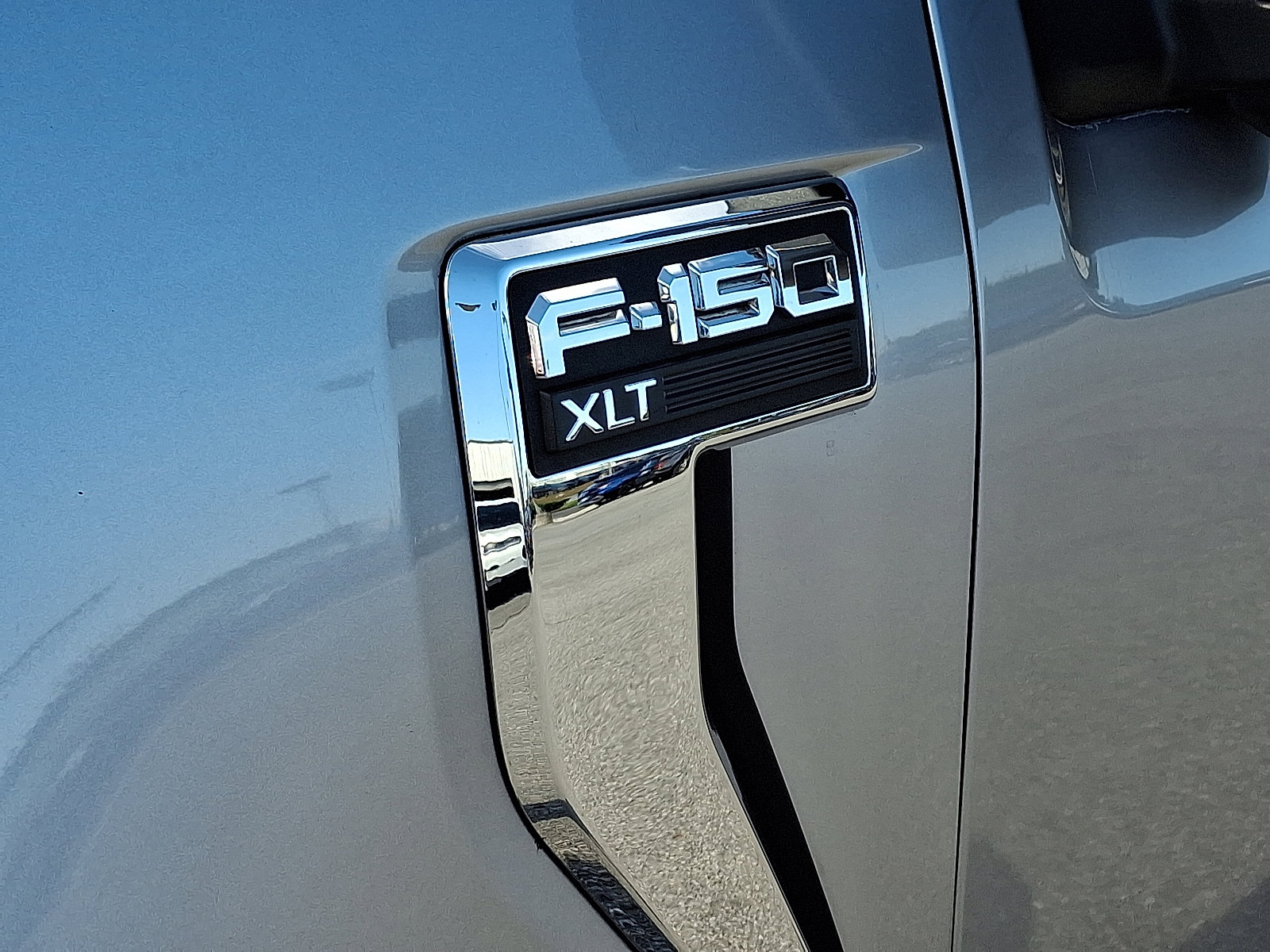 Used 2022 Ford F150 XLT w/ Equipment Group 301A Mid image 32