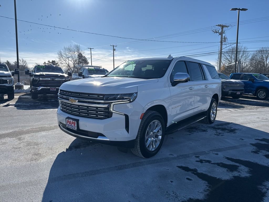Used 2024 Chevrolet Suburban Premier image 9