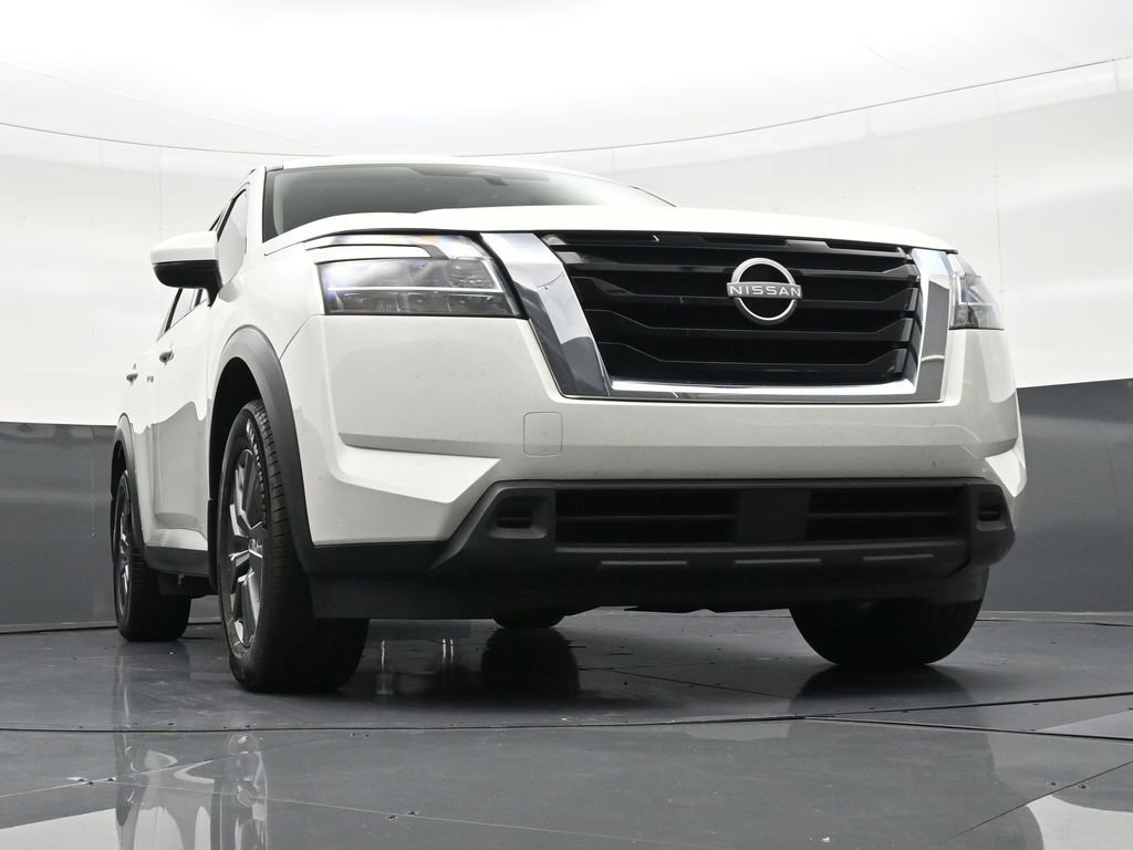 Used 2022 Nissan Pathfinder SV image 30