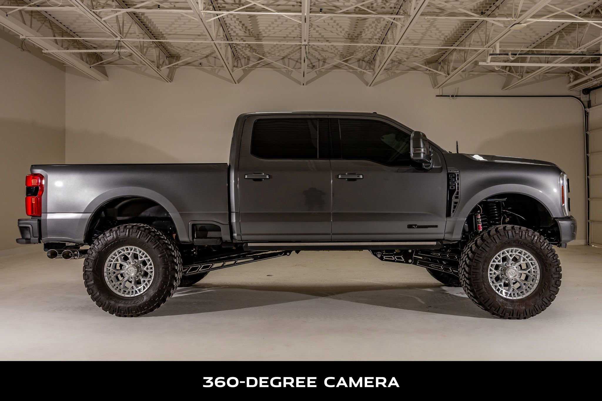 Used 2025 Ford F350 Platinum w/ FX4 Off-Road Package AWD/4WD image 10