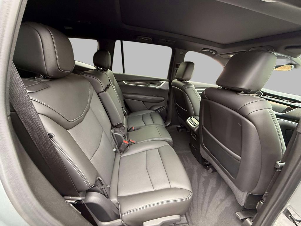 Used 2023 Cadillac XT6 Sport image 16