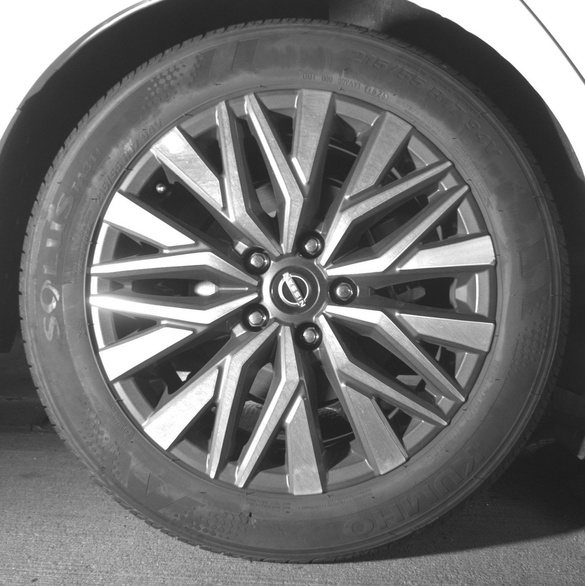 Used 2025 Nissan Altima 2.5 SV image 15